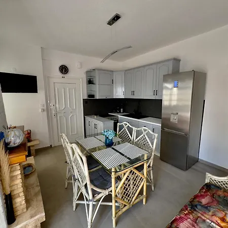 Villakaliba Beachfront House アパート Kalyves Polygyrou