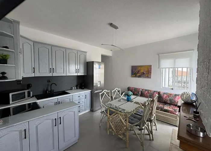 アパート Villakaliba Beachfront House *